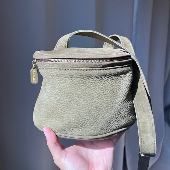 ON HOLD vintage coach sonoma fishing creel in SAGE nubuc suede - Picture 1 of 9